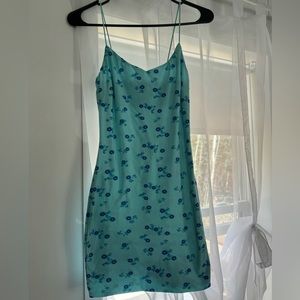 FLORAL MINI BODY CON DRESS